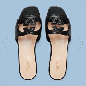 Gucci WOMEN'S INTERLOCKING G CUT-OUT SLIDE SANDAL